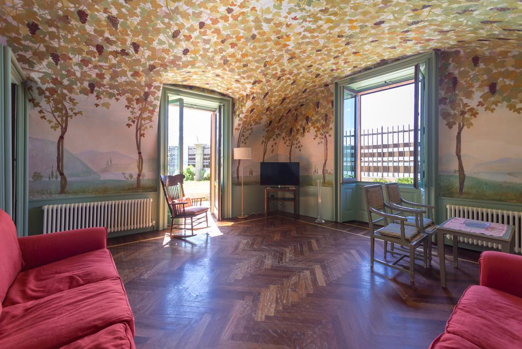 Villa La Rossa Fiumelatte Exterior photo